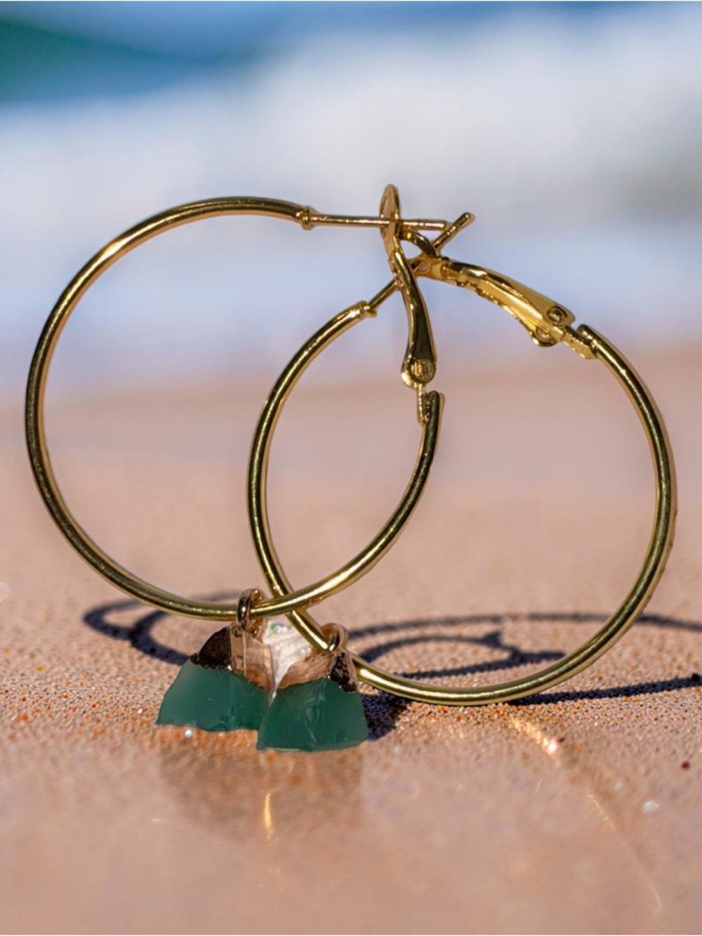 ✨ Stunning Vibrant Green Onyx Earrings 💚